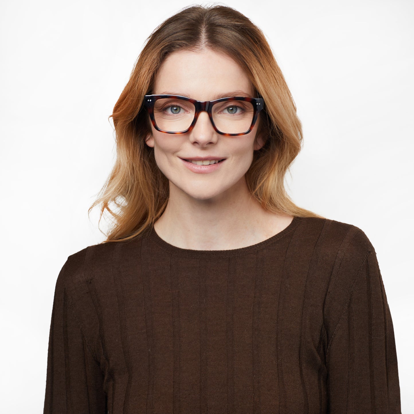 Cosmo Readers READING GLASSES LOOK OPTIC   
