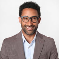LA41PNAV10, LA41PNAV15, LA41PNAV20, LA41PNAV25, LA41PNAV30 - A person is wearing square navy frames with a matte finish and clear lenses.
